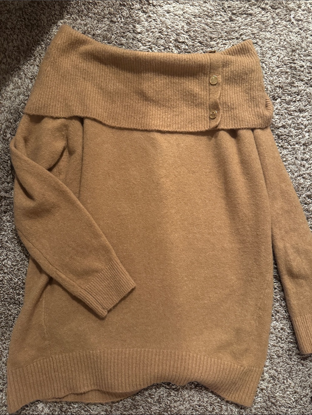 Express Cozy Off-Shoulder Sweater Pullover in Camel